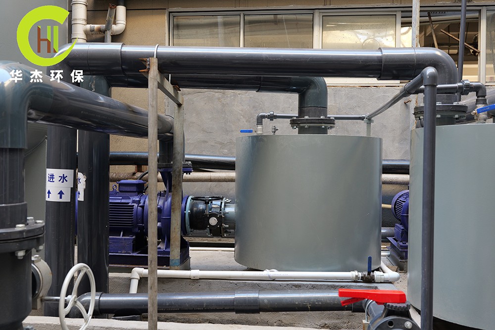 1728367714584316.jpg P1015976.JPG